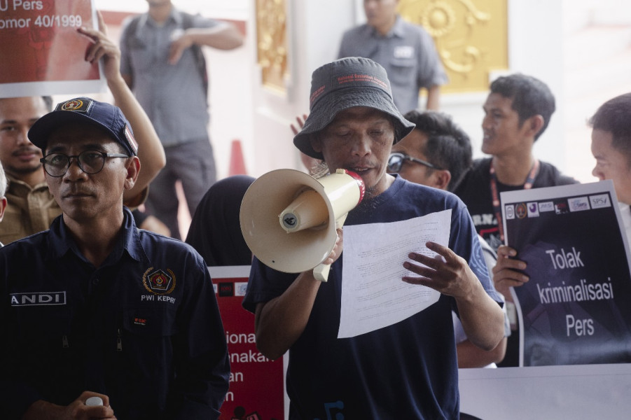 Jurnalis Kepri Kompak Gelar Aksi Unjuk Rasa Tolak RUU Penyiaran