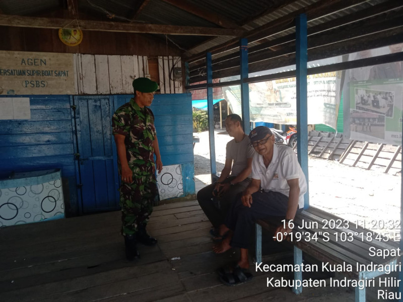 Babinsa Koramil 04/Kuindra Mempererat Hubungan Silaturahmi Kepada Seluruh Lapisan Masyarakat