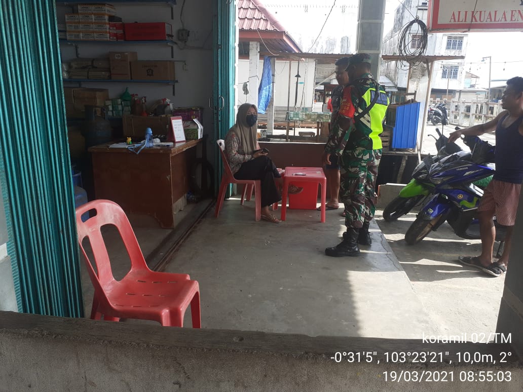 Koramil 02/Tanah Merah Gencarkan Penegakan Protkes Terpadu
