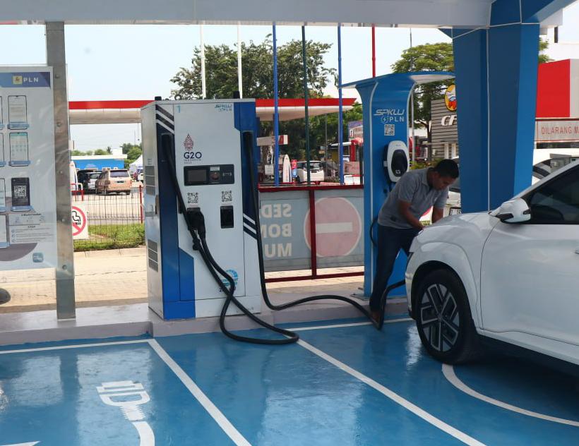 SPKLU PLN di Jalur Utama Mudik 2023 Siap Layani Kebutuhan Charging Cepat Pengguna Mobil Listrik