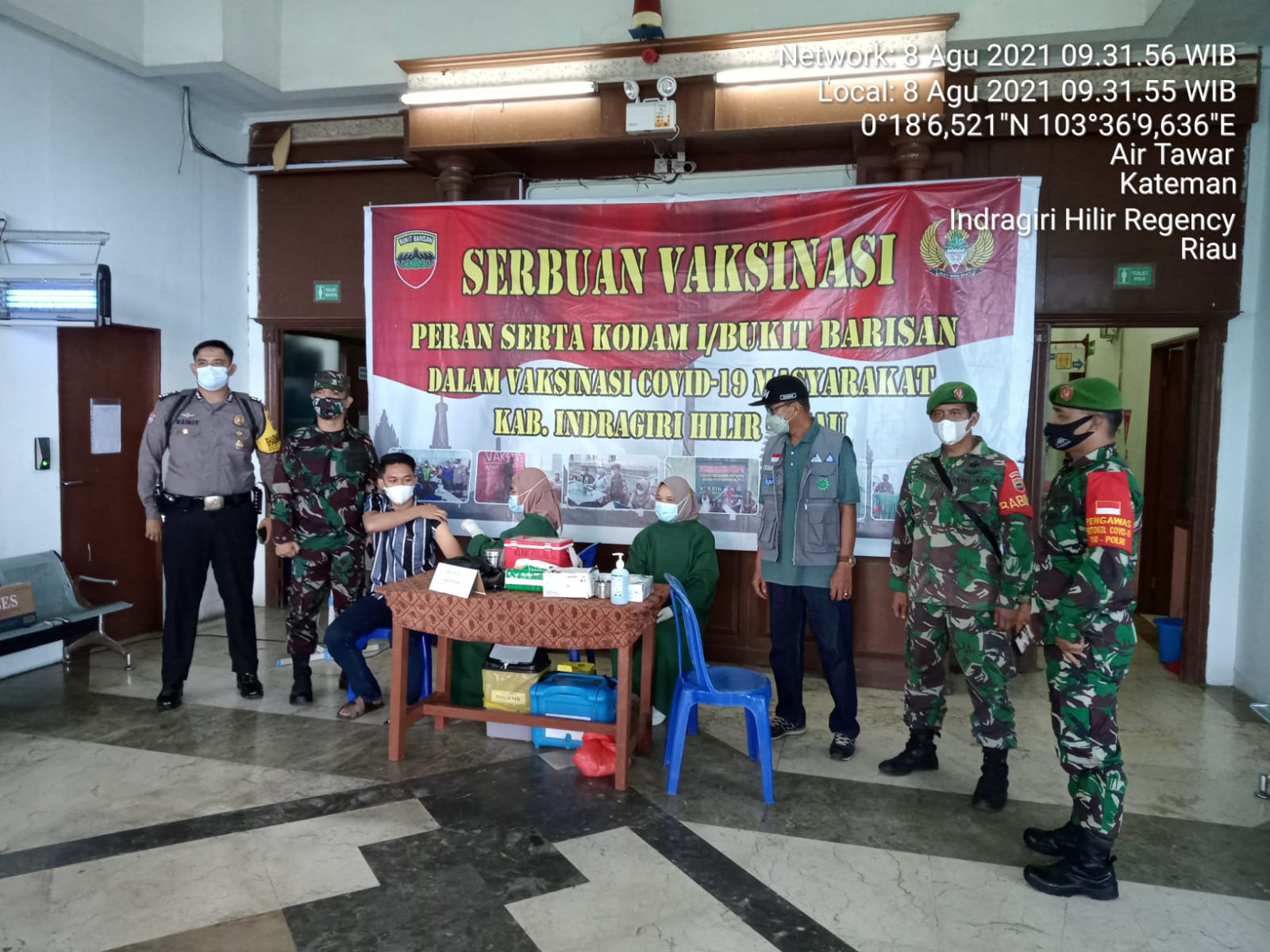 Danramil 06/Kateman Tinjau Langsung Pelaksanaan Vaksinasi di Sungai Guntung