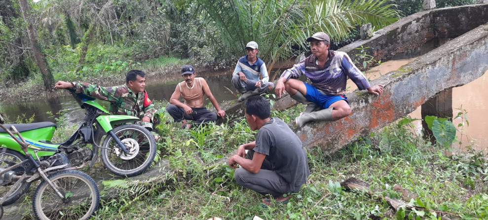 Jaga Hubungan Baik Dengan Koramil 07/Reteh dan Tomas Melalui Komsos