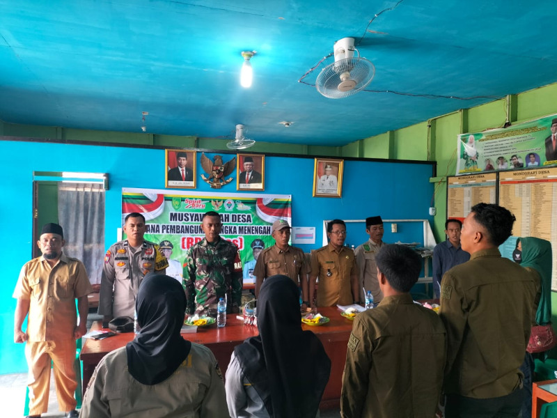 Danramil 09/Kemuning Ikuti Rapata Musyawarah Penyusunan RPJM Desa Pancur