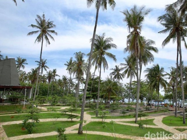 Pantai GWD Banyuwangi Raih Indonesia Sustainable Tourism Award