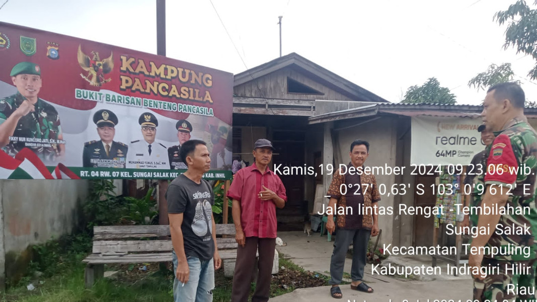 Babinsa Koramil 03/Tpl Rutin Komsos Di Kampung Pancasila Himbau Untuk Selalu Menjaga Keamanan