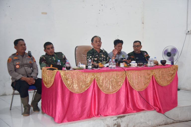 Dengarkan Keluhan Masyarakat Gaung, Pj Bupati Inhil Sarankan Usulan Prioritas di Masukan dalam Musrenbang