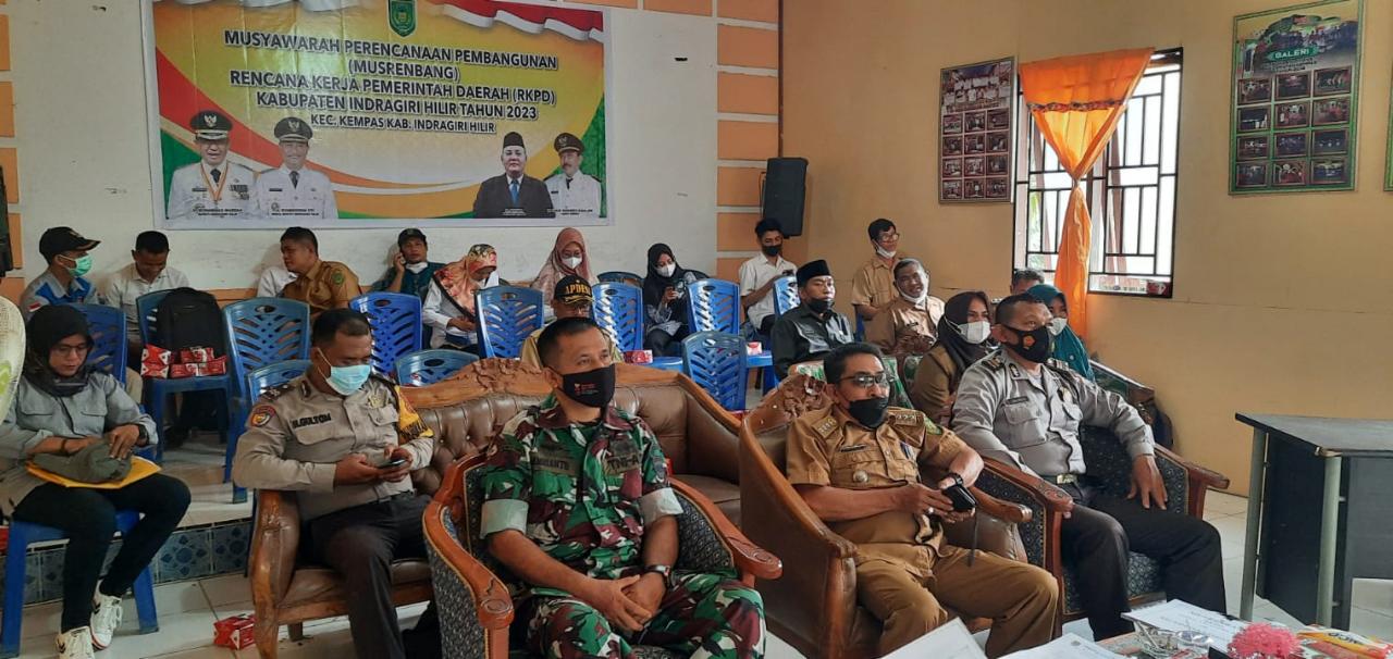 Bati Tuud Koramil 03/Tempuling Hadiri Musrenbang RKPD Kecamatan Kempas Tahun Anggaran 2023
