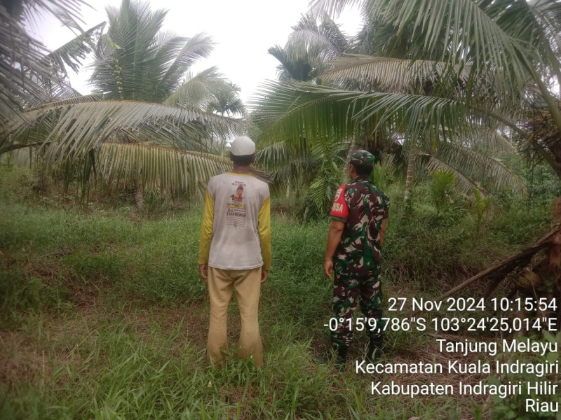 Babinsa Koramil 04/Kuindra Giat Lakukan Pencegahan Karhutla Dengan Masyarakat Setempat