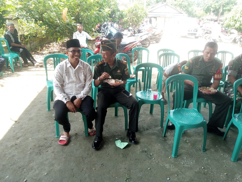 Giat Komsos, Danramil 03/Tempuling Beserta Anggota Hadiri Acara Syukuran Warga Binaan