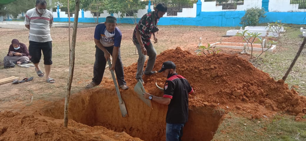 Purnawirawan KKO H Achmad Warsopranoto Tutup Usia, LMP Gali Liang Lahat di Makam Pahlawan