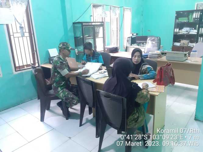 Koramil 07/Reteh Lakukan Sosialisasi Bahaya Narkoba dan Karhutla