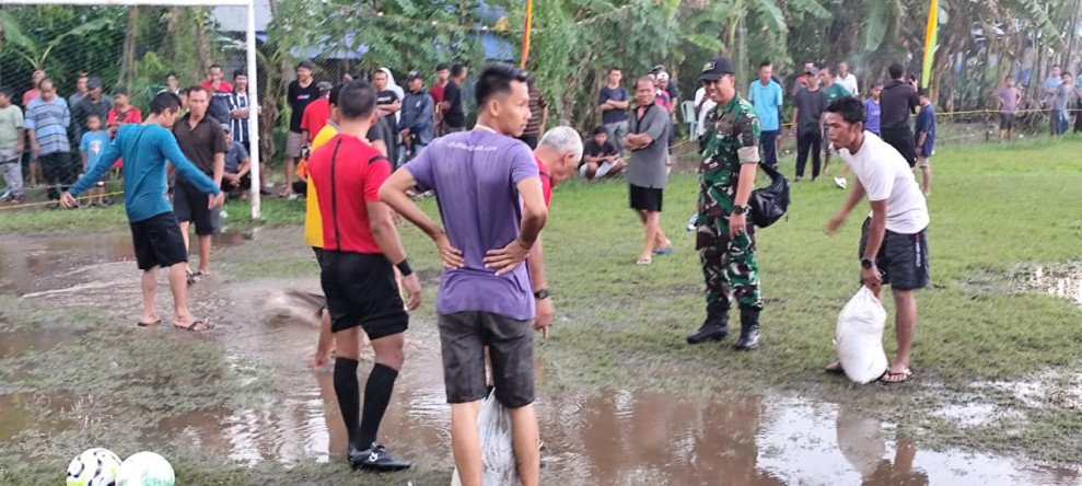 Danpos Ramil Concong memastikan Lapangan dalam Kondisi baik saat adupinalti