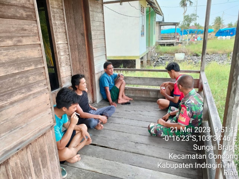 Babinsa Koramil 04/Kuindra Selalu Ingatkan Ketika Bepergian Agar Mengecek Arus Listrik