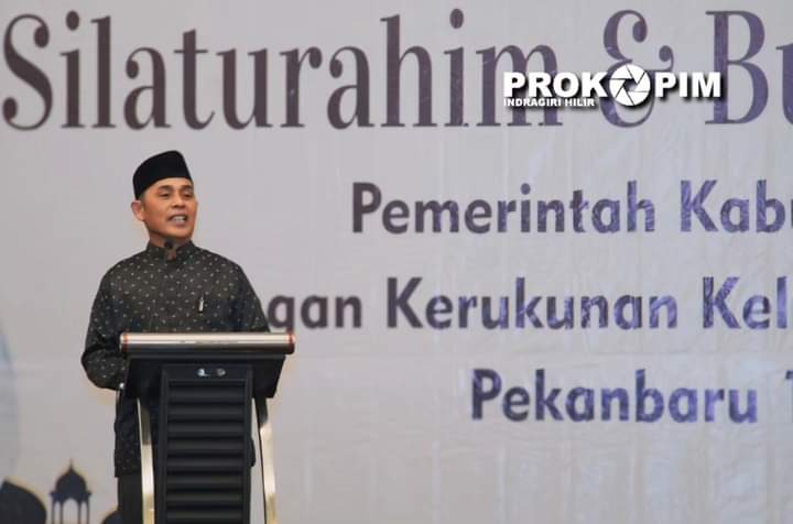 Buka Bersama KKIH Pekanbaru, Pj.Bupati Herman Serahkan Penghargaan Inhil Peduli dan Tabungan Haji