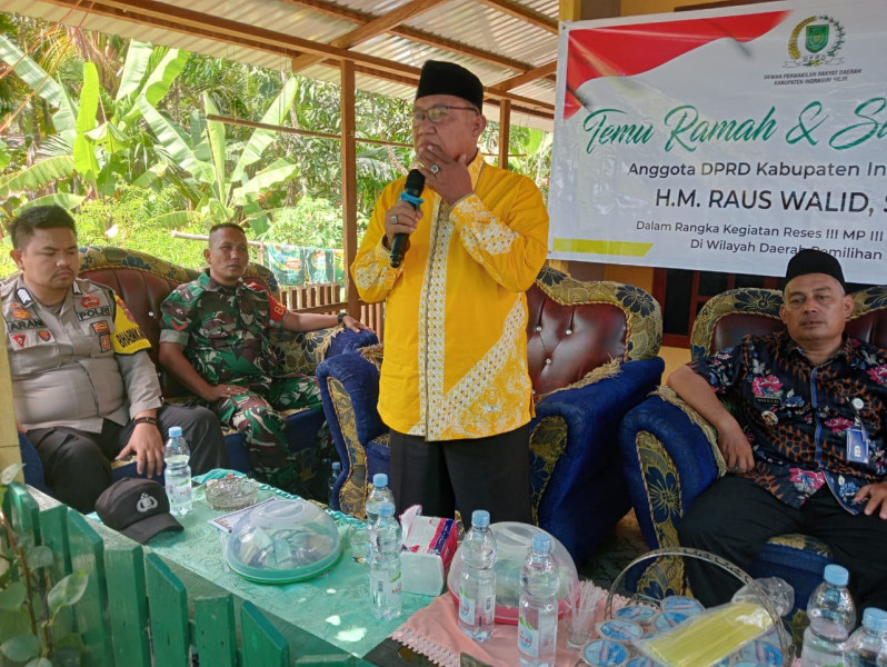 Babinsa Koramil 05/Gas Kopda Umar Hadiri Undangan Reses Anggota DPRD Kab.Inhil Di Desa Binaan