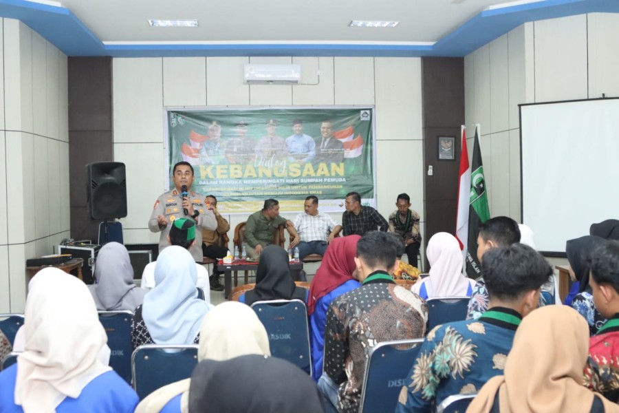 Kapolres Indragiri Hilir Jadi Keynote Speaker dalam Dialog Kebangsaan HMI Tembilahan: Dorong Generasi Muda Wujudkan Transformasi Hijau Menuju Generasi Emas 2045