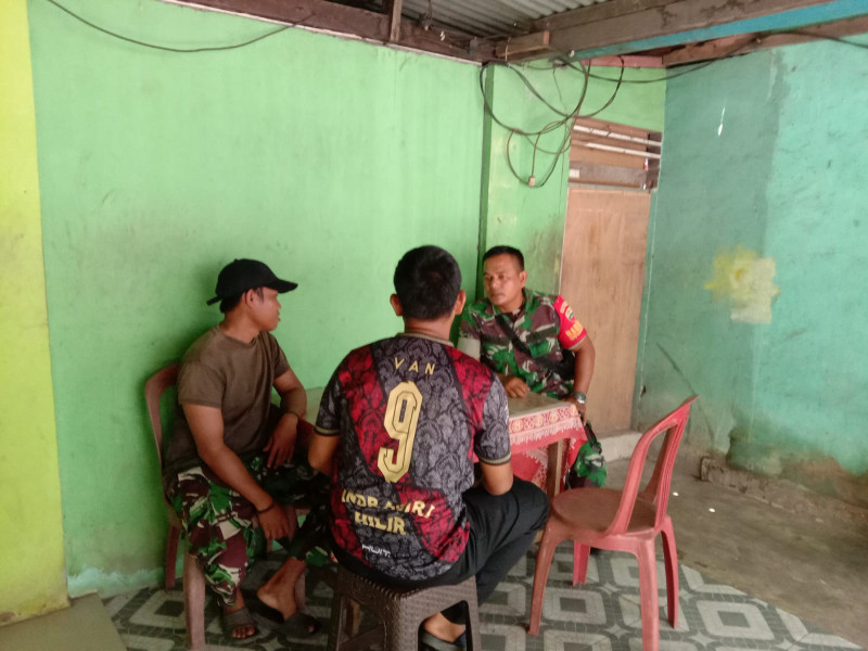 Dengan Maraknya Pencurian, Koramil 07/Reteh Terus Jaga Keamanan di Lingkungan