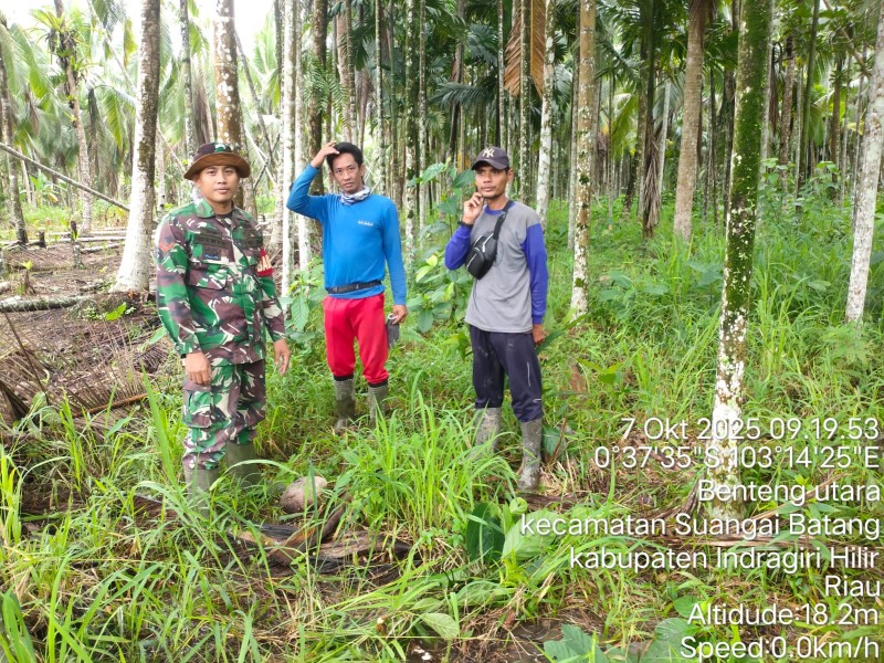 Patroli Tapal Batas Koramil 07/Reteh di Desa Beteng Utara Berjalan Aman dan Lancar