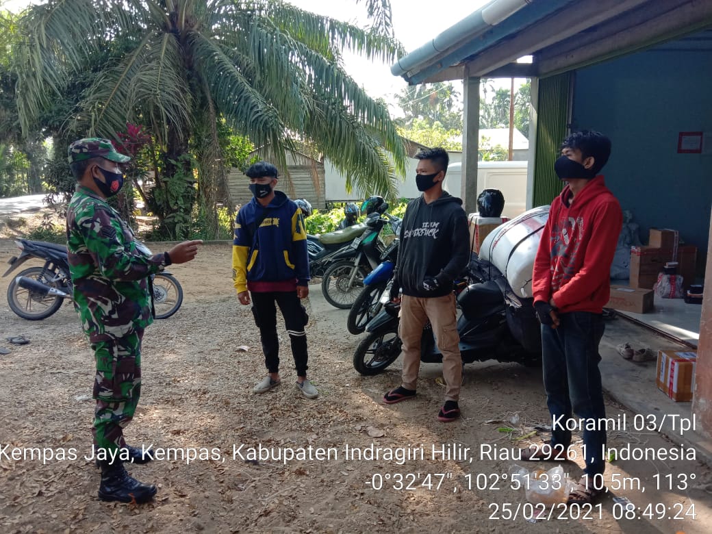 Babinsa Koramil 03/Tempuling Himbau Pemuda Kelurahan Kempas Jaya Laukan Kegiatam yang Positif