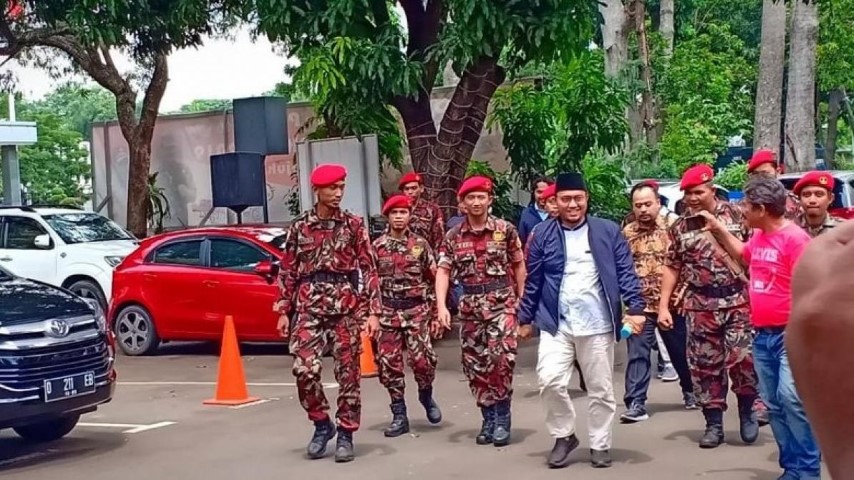Dikawal Ormas, Dahnil Anzar Penuhi Panggilan Polisi soal Kasus Dana Kemah