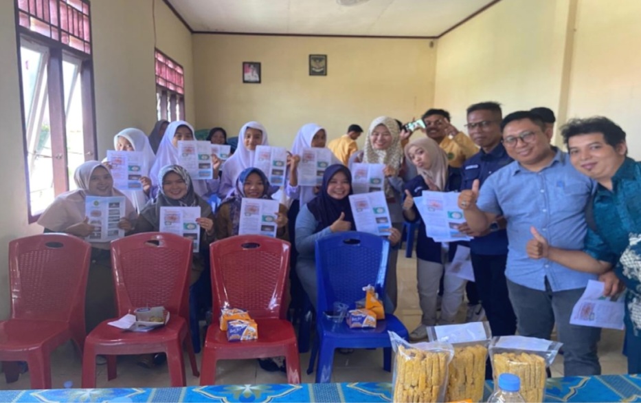 Mahasiswa Budidaya Perairan UNISI Gelar Pelatihan Pengolahan Hasil Perikanan di Desa Pulau Cawan 