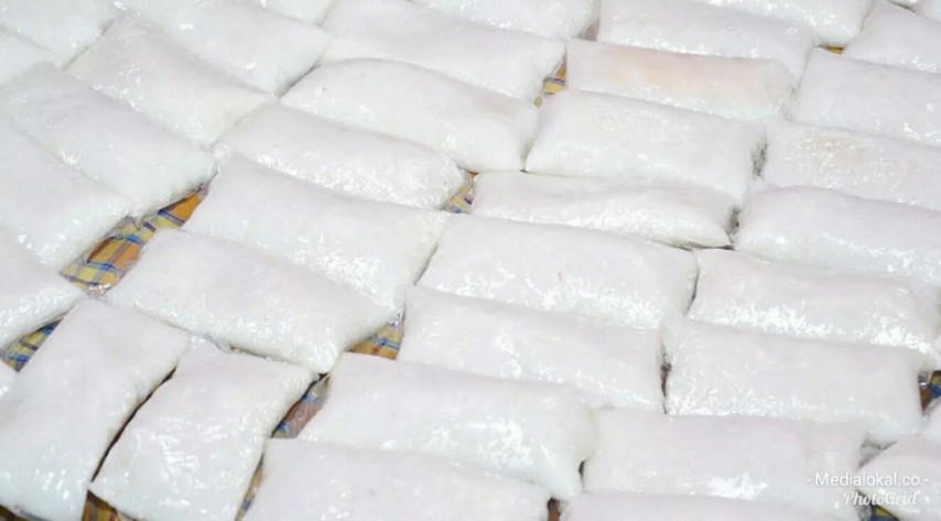 Amankah Makan Lontong yang Dimasak dengan Kantong Plastik? Simak Disini 