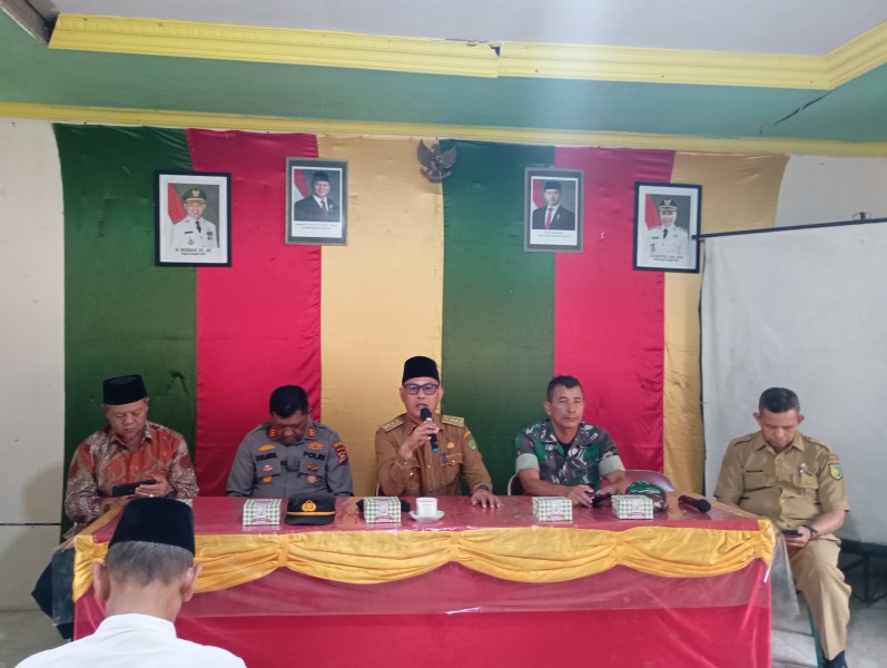 Babinsa Koramil 07/Reteh Ikuti Rapat Koordinasi Pelaksanaan STQ Tingkat Kecamatan Reteh: Membangun Sinergi dan Persiapan yang Baik