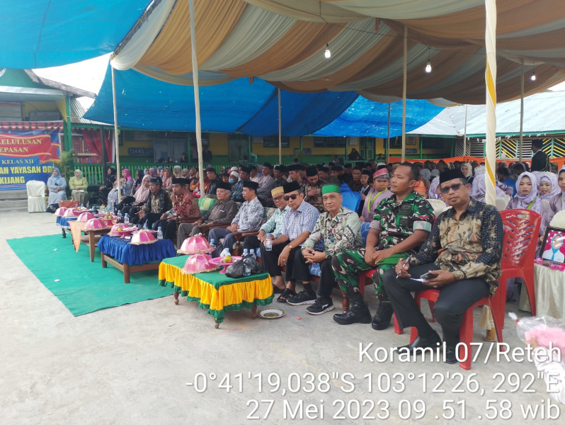 Danramil 07/Reteh Hadiri Acara Syukuran dan Wisuda Siswa/i Yayasan DDI