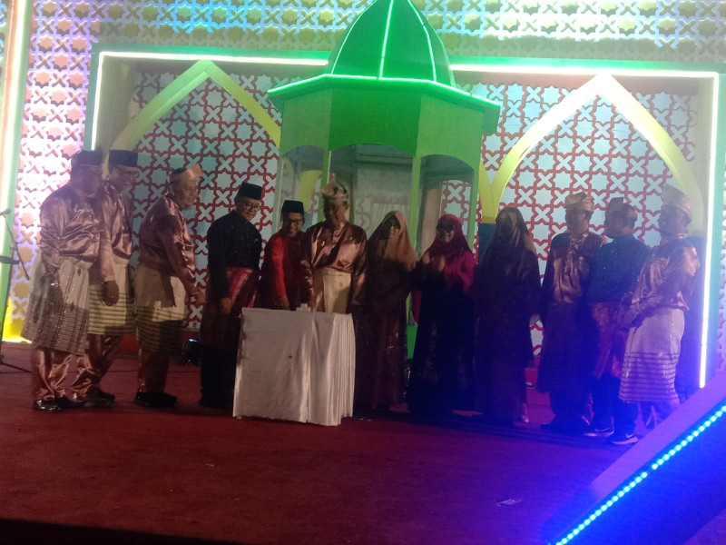 Terus Dukung Kegiatan Keagamaan, Danramil 09/Kemuning Dampingi Pembukaan MTQ Tingkat Kabupaten