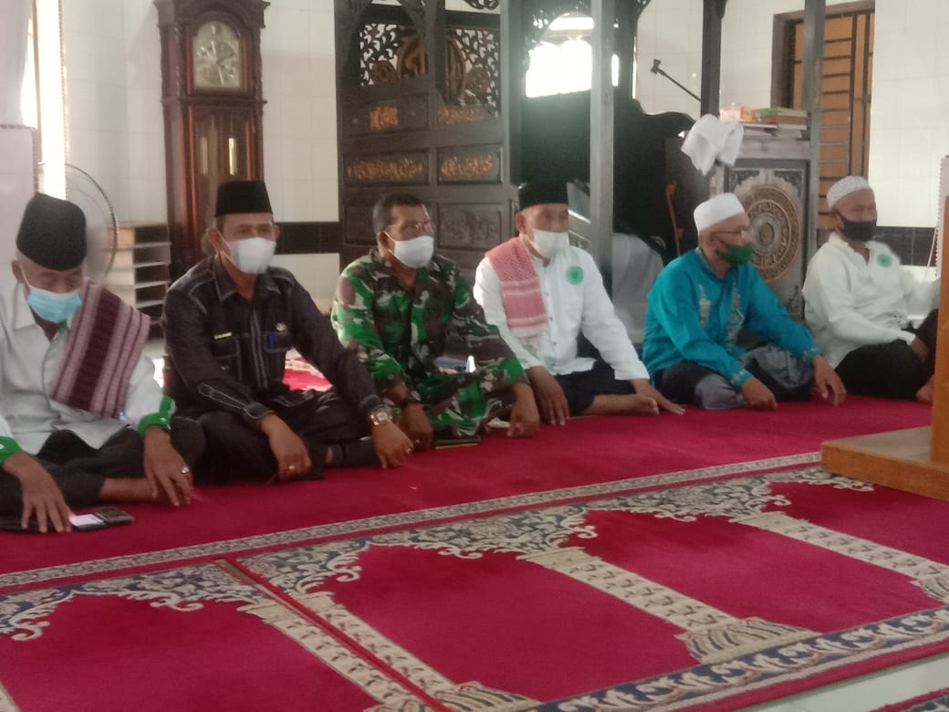 Jalin Silaturahmi, Danramil 03/Tempuling Hadiri Pengukuhan Dan Buka Bersama MUI Kecamatan Tempuling