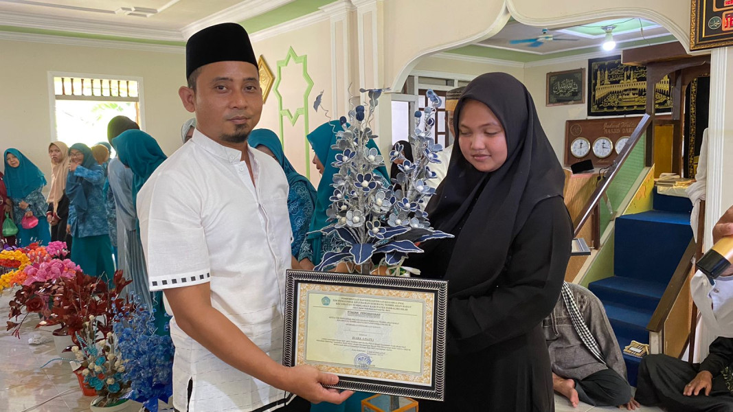 Ibu-ibu Seteba Gelar Perlombaan Merangkai Bunga, Ketua Masjid: Ini Perlu Perhatian Pemerintah