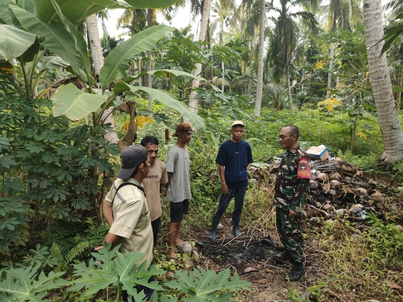 Babinsa Sungai Gantang Patroli Karhutla, Situasi Wilayah Aman Terkendali