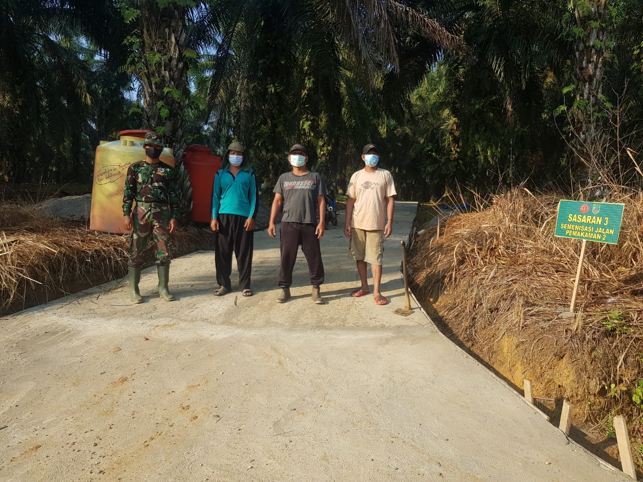 Warga Bagan Sinembah Jaya Puas Semenisasi Jalan Hampir Rampung