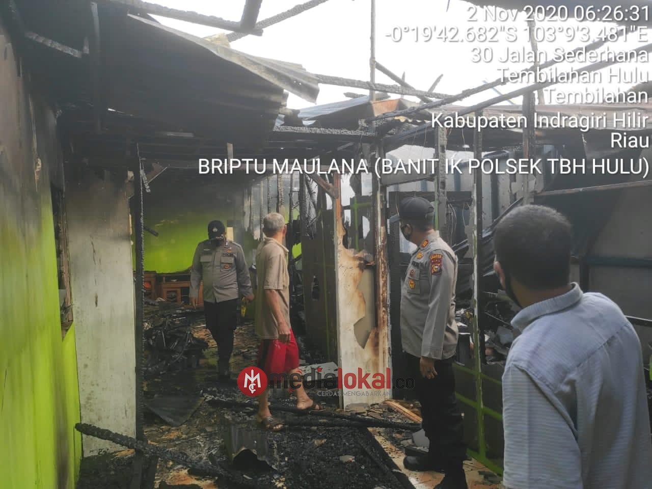 Pagi ini, Rumah Warga di Jalan Sederhana Tembilahan Hangus Terbakar! Korban Alami Luka Bakar