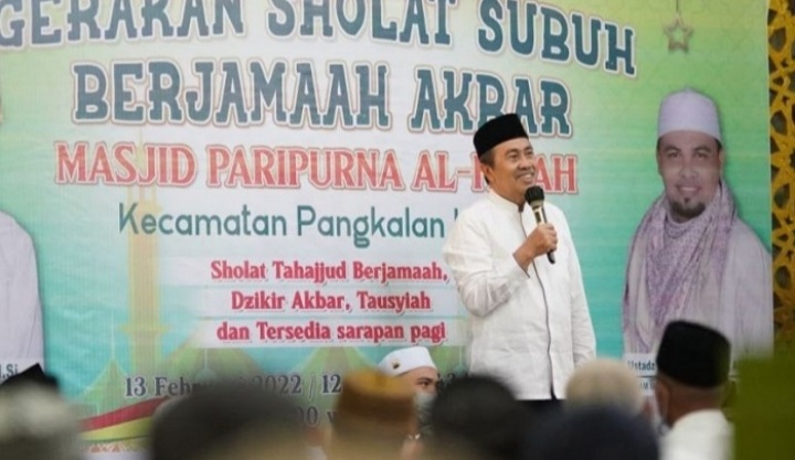 Gubernur Riau Ajak Masyarakat Salat 5 Waktu Berjamaah