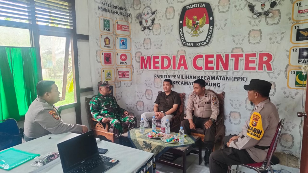 Patroli Sinergitas TNI/POLRI Guna Antisipasi Terjadinya Gangguan Kamtibmas