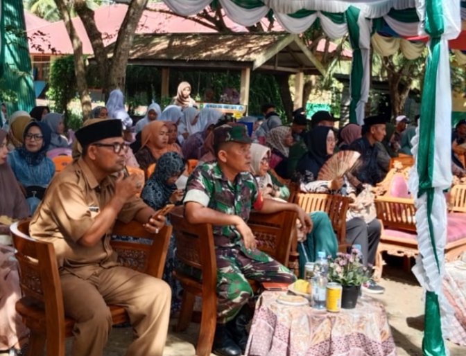 Babinsa Koramil 04/Kdr Hadiri Pelepasan Siswa-siswi Kelas XII SMA Negeri Bina Bhakti Sapat