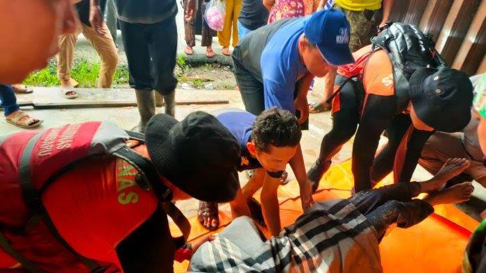 Bocah 13 Tahun Ditemukan Tewas Terseret Arus Banjir