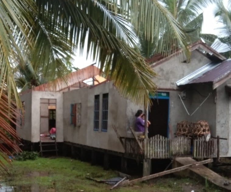 Puting Beliung Rusak Sejumlah Rumah Warga di Kuala Gaung