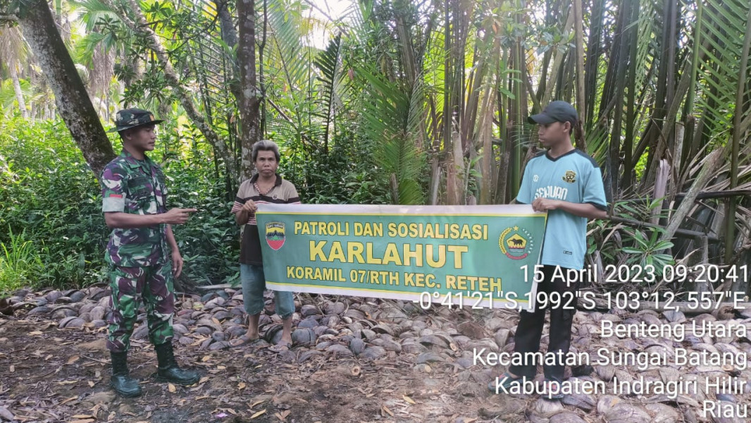 Babinsa Koramil 07/Reteh Turun Ke Daerah Rawan Karhutla