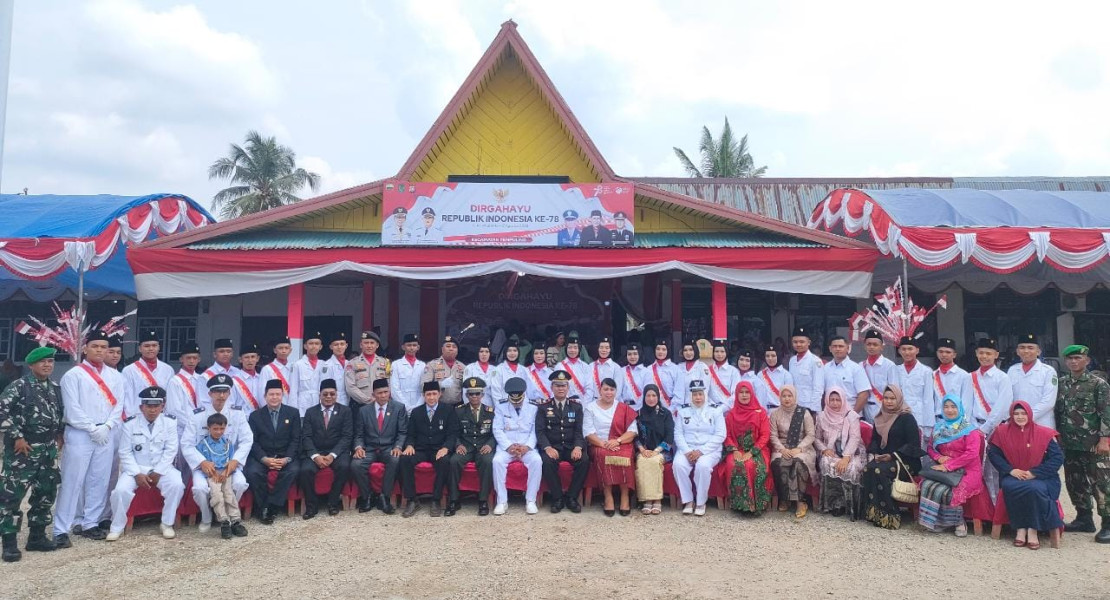 Danramil 03/Tpl Beserta Anggota Hadiri Giat Upacara HUT RI Ke-78 di Kecamatan Tempuling