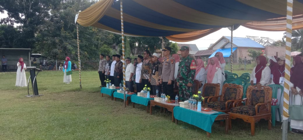 Babinsa Koramil 09/Kemuning Hadiri Pelatihan Manasik Haji Cilik PAUD Se-Kecamatan Kemuning