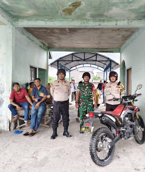 Bhabinsa koramil 05/Gas Pratu Abd.Hafis Sitorus Aktif Laksanakan Patroli dan Komsos di Desa Binaan