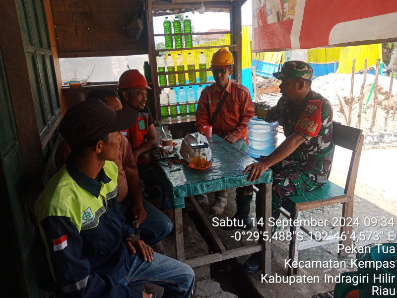 Babinsa 03/Tpl Konsisten Jaga Kondusifitas Wilayah Menjelang Pilkada Tahun 2024