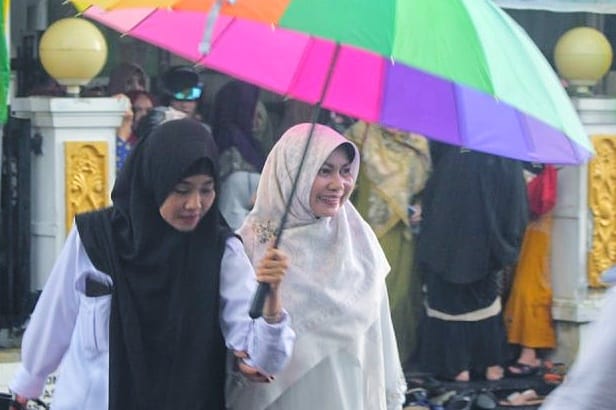 Silaturahmi Bersama Ibu-Ibu Majelis Ta'lim, Pj Ketua TP PKK Inhil Hadiri Peringatan Isra Mi'raj