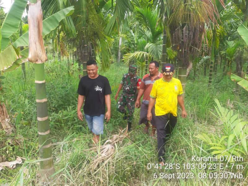 Cegah Kebakaran, Babinsa Koramil 07/Reteh Terus Lakukan Pemantauan Terhadap Karlahut