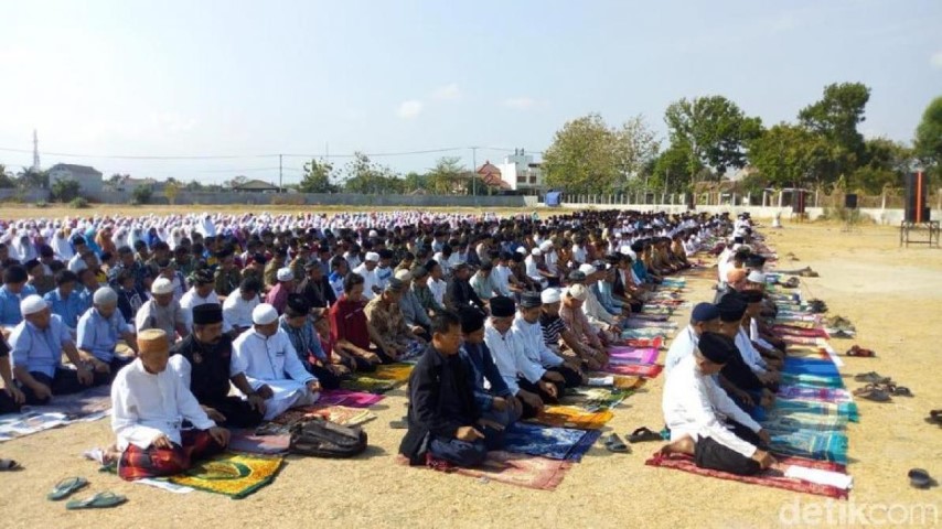 Ponorogo Kekeringan, Ribuan Masyarakat Gelar Salat Istisqa
