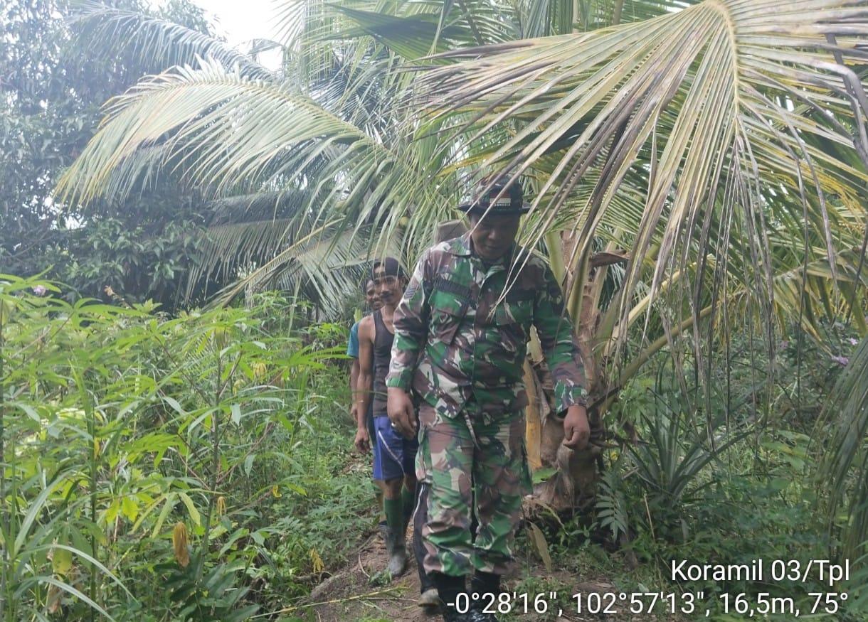 Tidak Ada Hentinya, Babinsa 03/Tempuling Dan Kelompok MPA Terus Laksanakan Patroli Karlahut Diwilayah