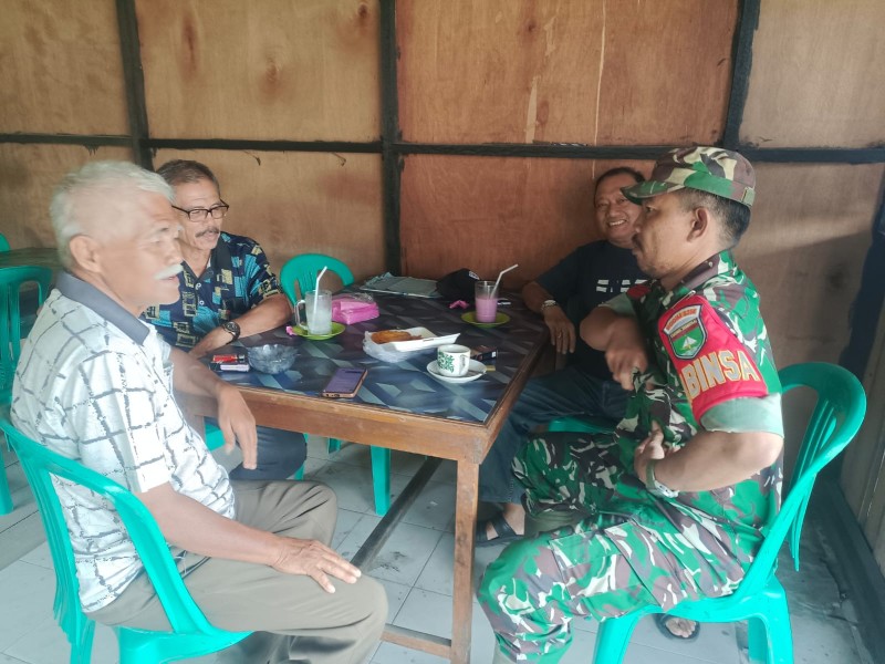 JEMBATAN ANTARA NEGERI DAN MASYARAKAT, KOPKA RH TAMBUNAN 'NONGKRONG' BARENG TOKOH DESA HARAPAN JAYA