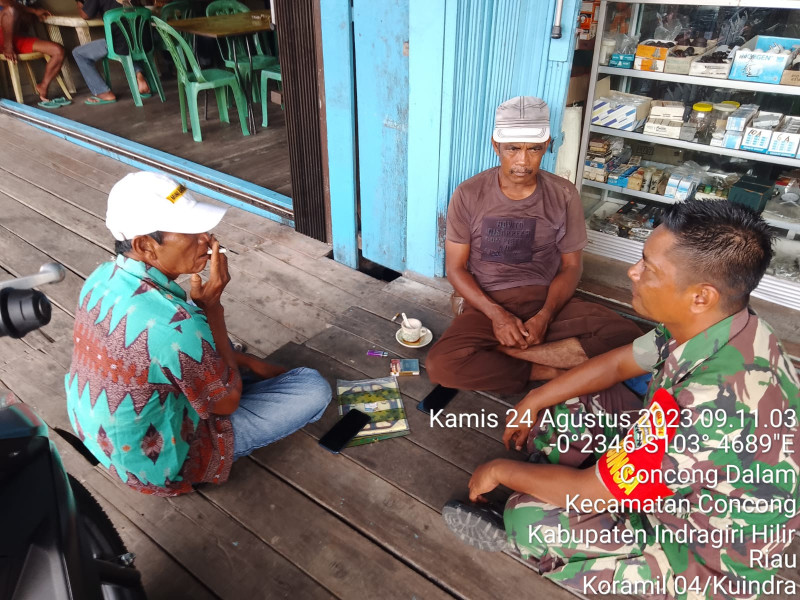 Jaga Kebersihan Lingkungan, Babinsa Koramil 04/Kuindra Himbau Untuk Jaga Faktor Keamanan